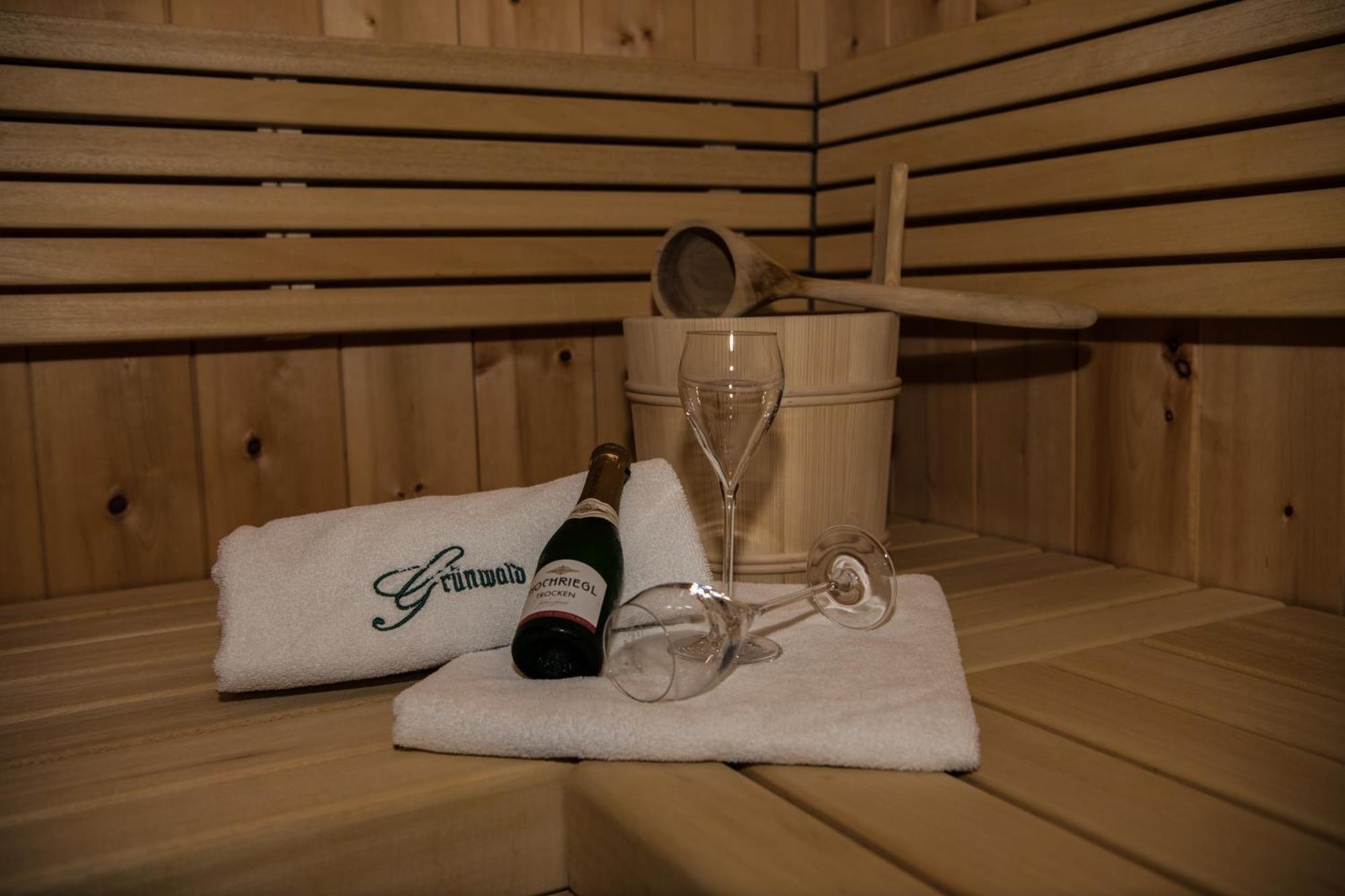 Gourmet-Hotel Gruenwald Leogang Exterior photo