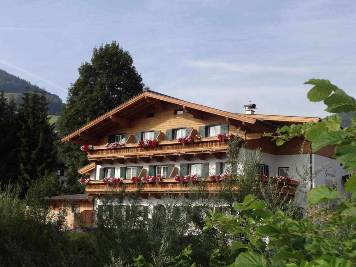 Gourmet-Hotel Gruenwald Leogang Exterior photo